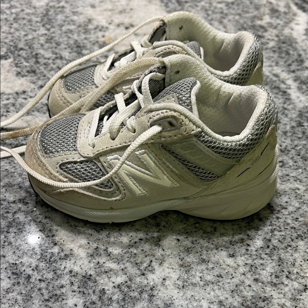 New Balance Toddlers Sneakers size 4
